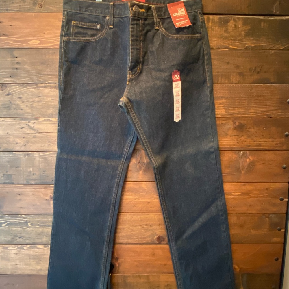 BNWT Arizona Jeans 34 x 30 Slim Straight men’s jeans